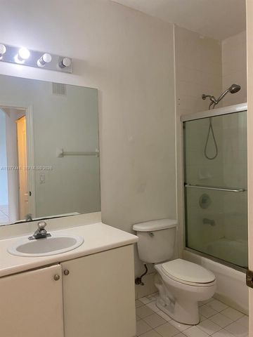 17630 NW 73rd Ave 102-4, Hialeah, FL 33015