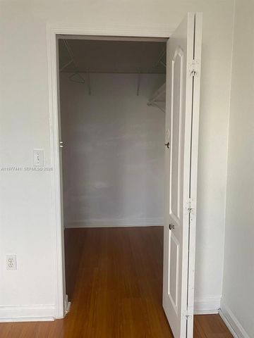 17630 NW 73rd Ave 102-4, Hialeah, FL 33015