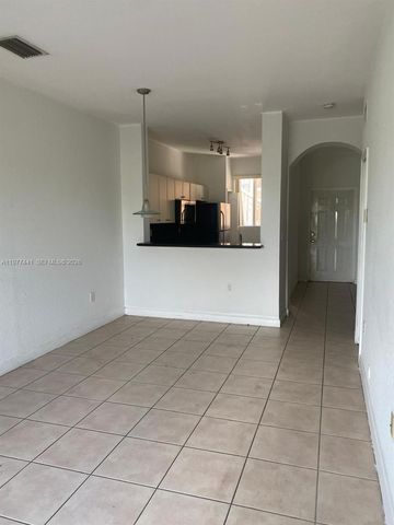 17630 NW 73rd Ave 102-4, Hialeah, FL 33015