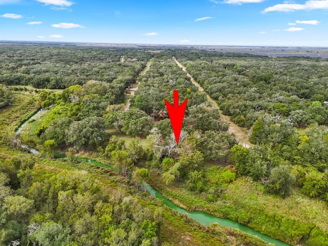 592 Paloma Street, Bay City, TX 77414