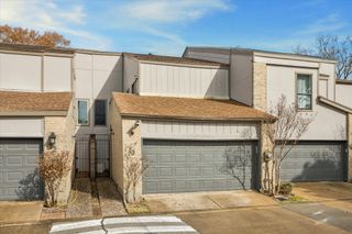 880 Tully Road 13, Houston, TX 77079