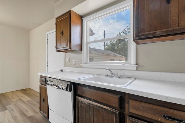 5003 W Hoffman Pl, Spokane, WA 99205