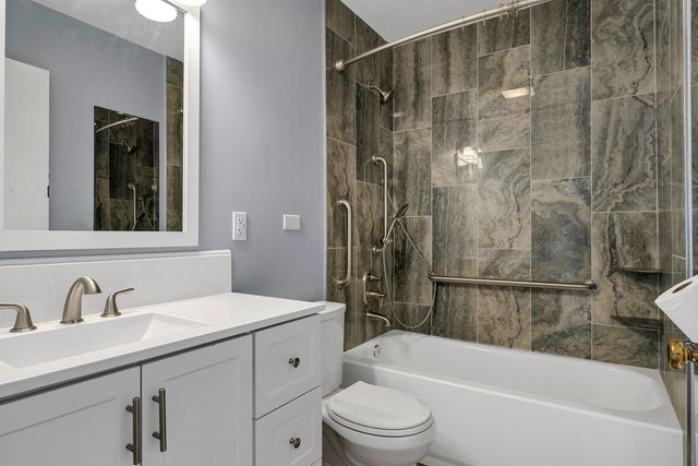 5003 W Hoffman Pl, Spokane, WA 99205