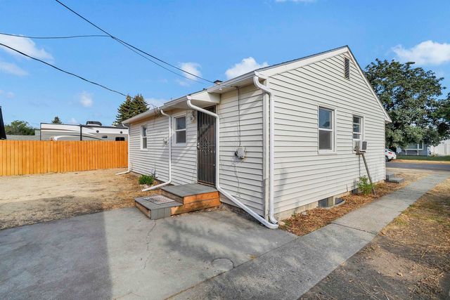 5003 W Hoffman Pl, Spokane, WA 99205