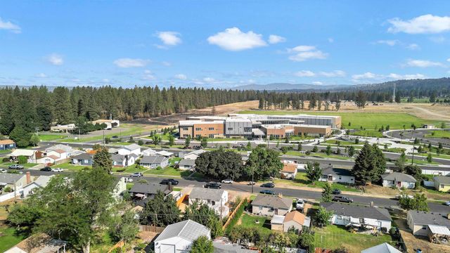 5003 W Hoffman Pl, Spokane, WA 99205