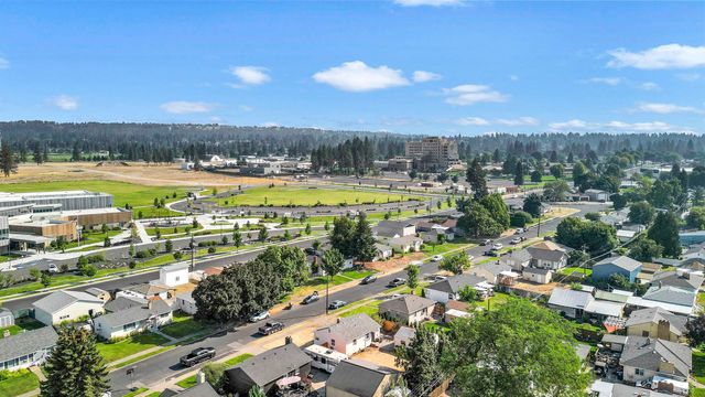 5003 W Hoffman Pl, Spokane, WA 99205