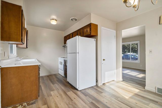 5003 W Hoffman Pl, Spokane, WA 99205
