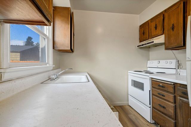 5003 W Hoffman Pl, Spokane, WA 99205