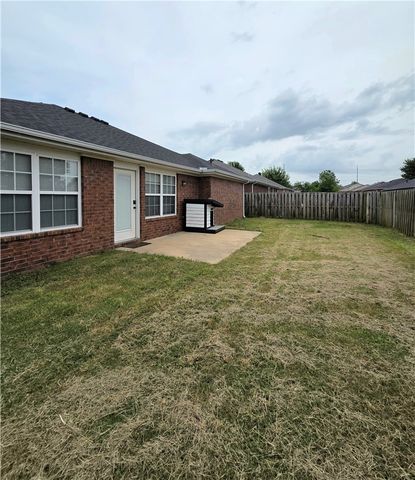 3505 SW Carriageway Avenue, Bentonville, AR 72712