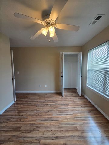 3505 SW Carriageway Avenue, Bentonville, AR 72712