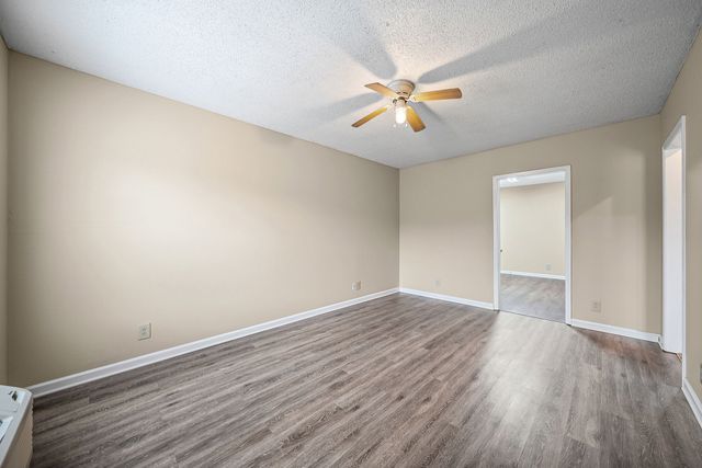 706 Peachers Dr Apt C, Clarksville, TN 37042