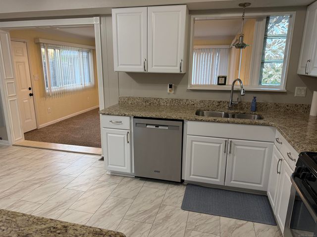 11641 Brougham Drive, Sterling Heights, MI 48312