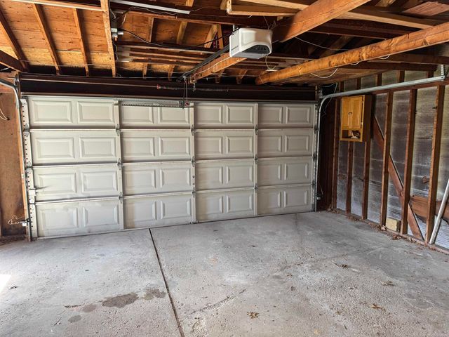 11641 Brougham Drive, Sterling Heights, MI 48312