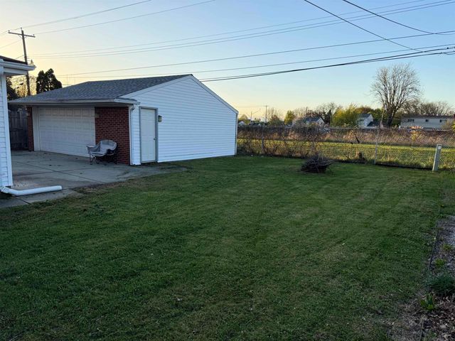 11641 Brougham Drive, Sterling Heights, MI 48312