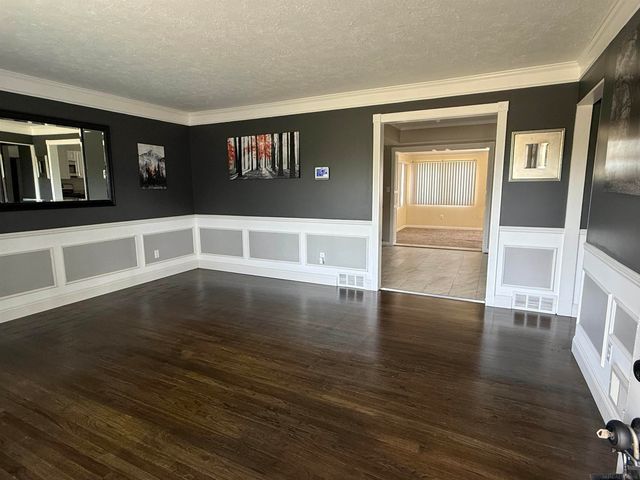 11641 Brougham Drive, Sterling Heights, MI 48312