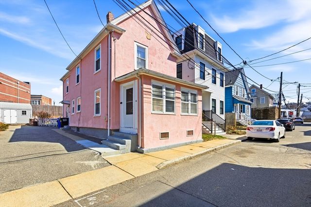 13 Fiske Ave, Somerville, MA 02145