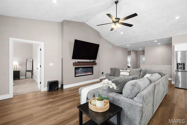 725 Conner Circle, Fairview Heights, IL 62208