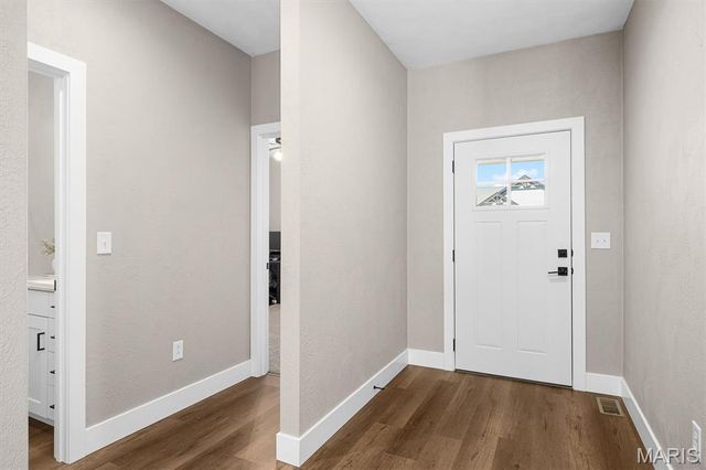 725 Conner Circle, Fairview Heights, IL 62208