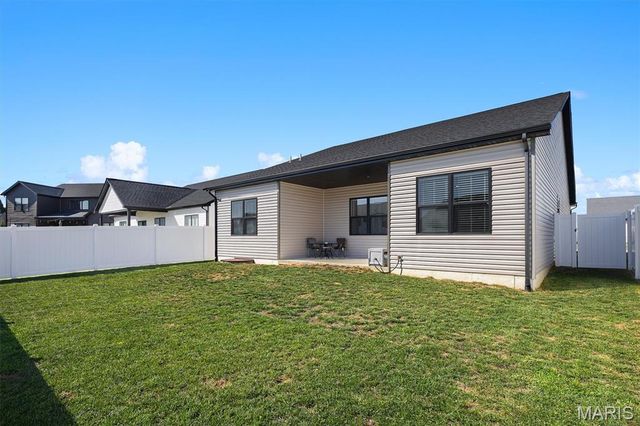 725 Conner Circle, Fairview Heights, IL 62208