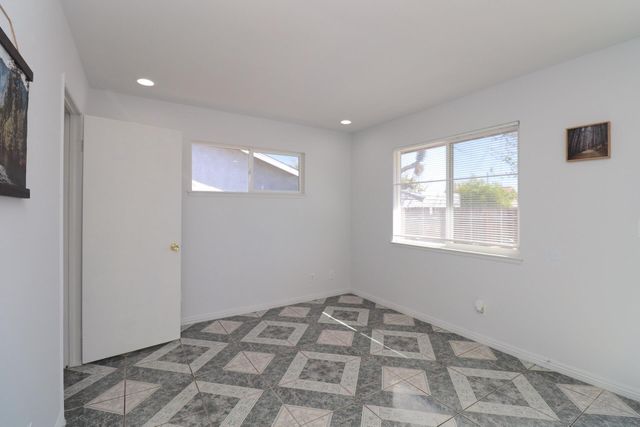 37334 E 55th Street, Palmdale, CA 93552