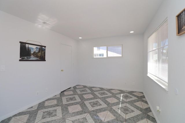 37334 E 55th Street, Palmdale, CA 93552