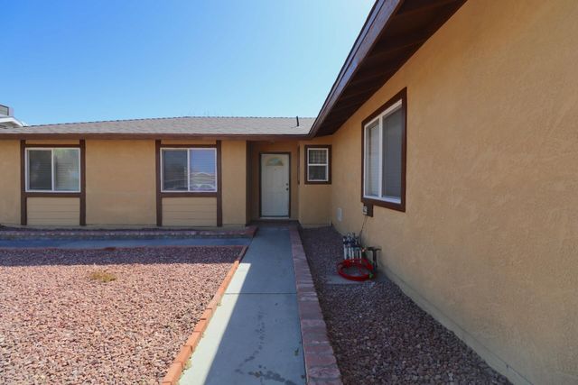 37334 E 55th Street, Palmdale, CA 93552
