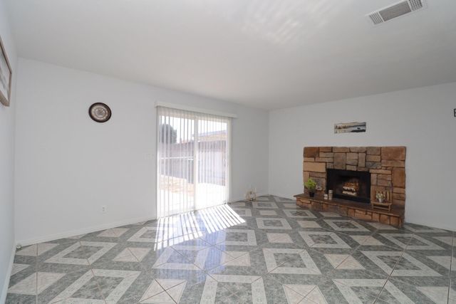 37334 E 55th Street, Palmdale, CA 93552