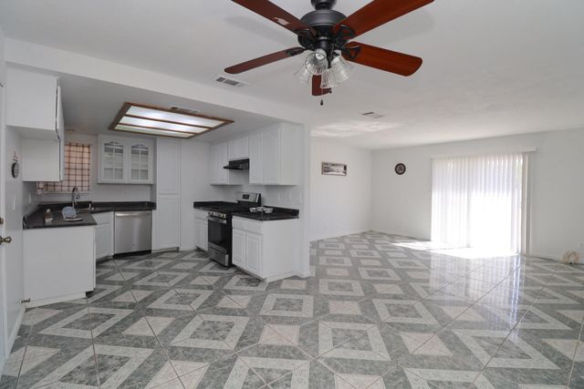 37334 E 55th Street, Palmdale, CA 93552