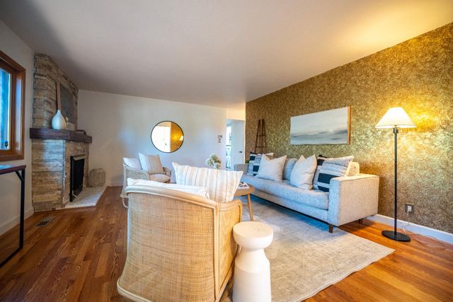 4220 Elva Way, Sacramento, CA 95821