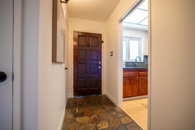 4220 Elva Way, Sacramento, CA 95821