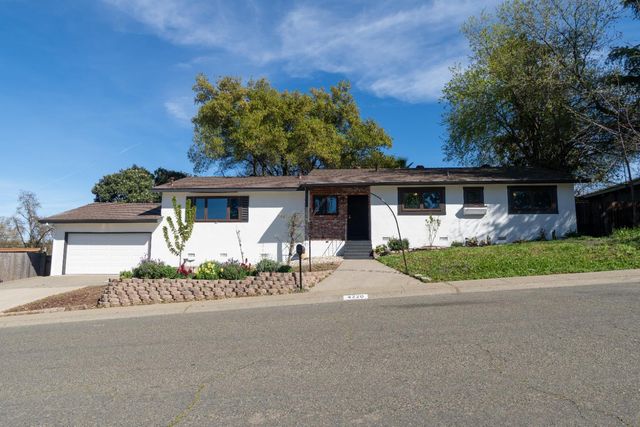 4220 Elva Way, Sacramento, CA 95821