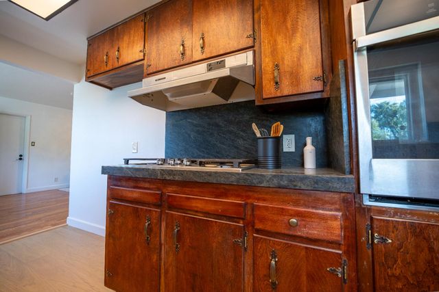 4220 Elva Way, Sacramento, CA 95821