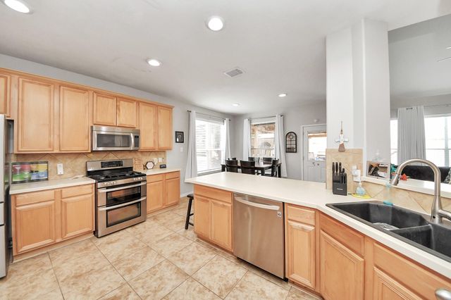 1917 Oak Shire Drive, Pearland, TX 77581