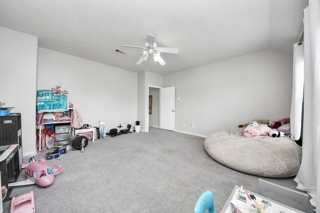 1917 Oak Shire Drive, Pearland, TX 77581