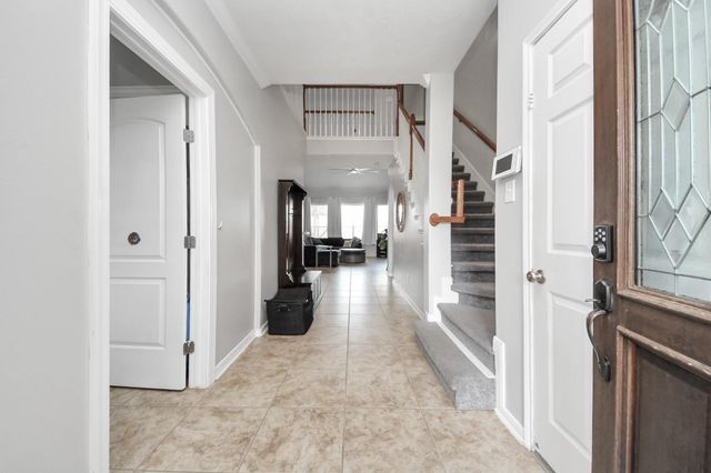 1917 Oak Shire Drive, Pearland, TX 77581