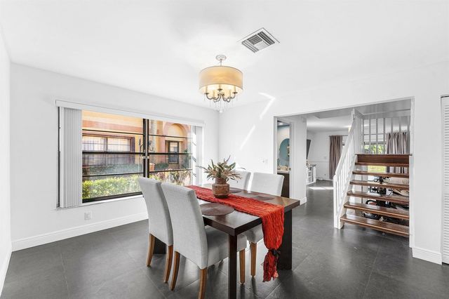 19931 Villa Lante Place, Boca Raton, FL 33434