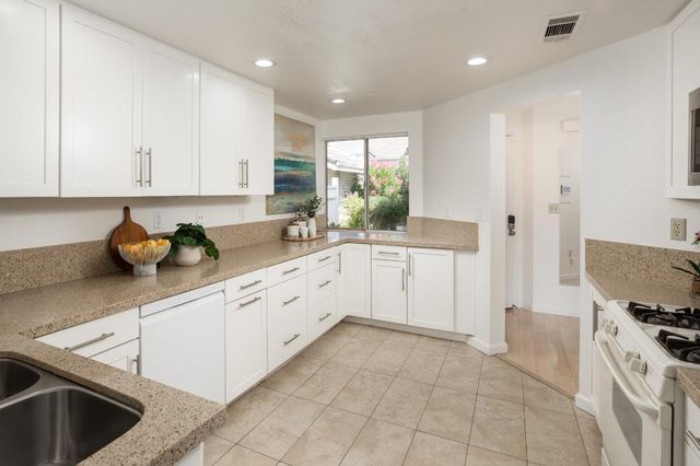 2775 Barrington Terrace, Fremont, CA 94536