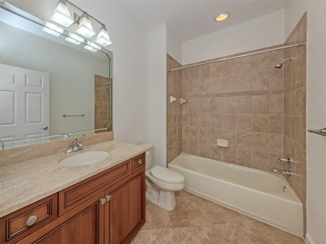 113 BELLA VISTA TERRACE 4D, Nokomis, FL 34275