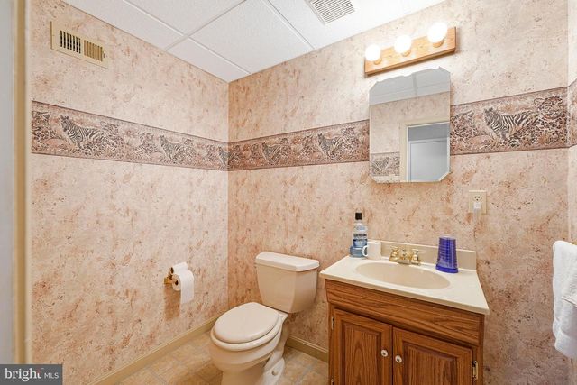 8714 CROMWELL DR, Springfield, VA 22151