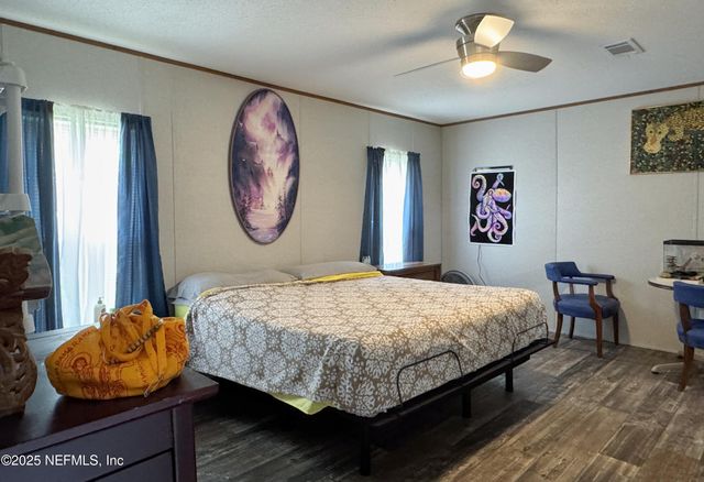 133 OAK Circle, Interlachen, FL 32148