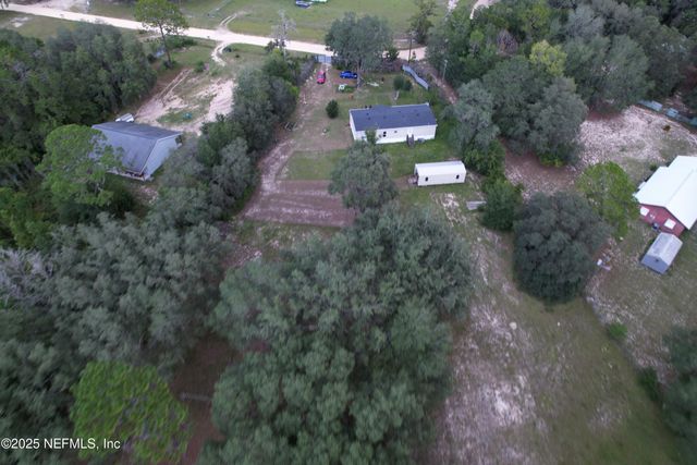 133 OAK Circle, Interlachen, FL 32148