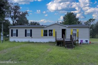 133 OAK Circle, Interlachen, FL 32148