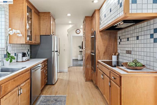 1594 Le Roy Ave, Berkeley, CA 94708