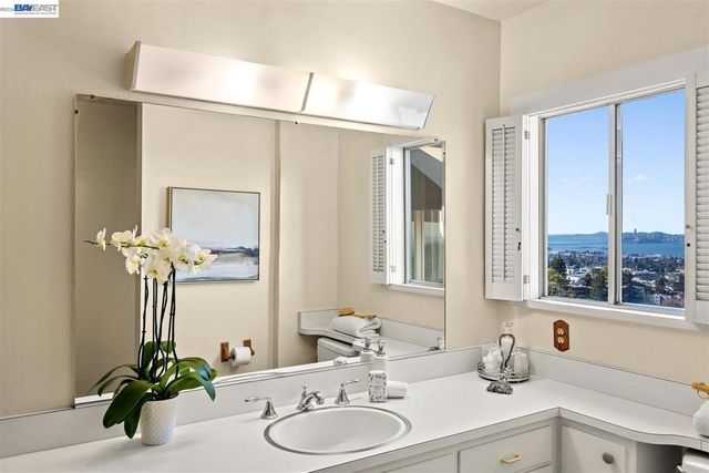 1594 Le Roy Ave, Berkeley, CA 94708