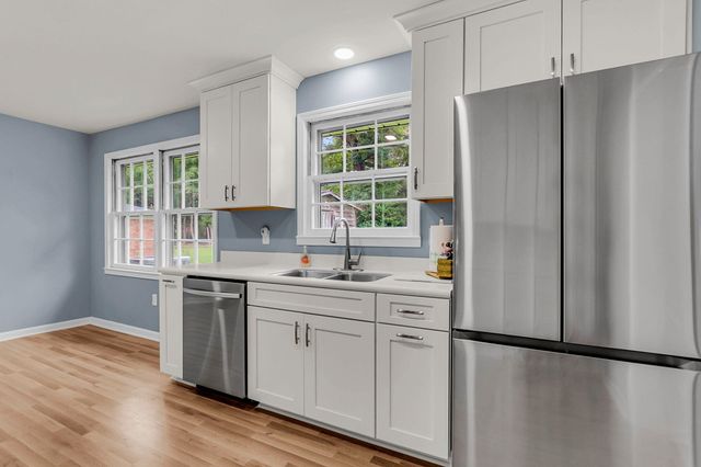 120 Robin Street, Summerville, SC 29485