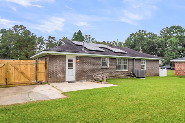 120 Robin Street, Summerville, SC 29485