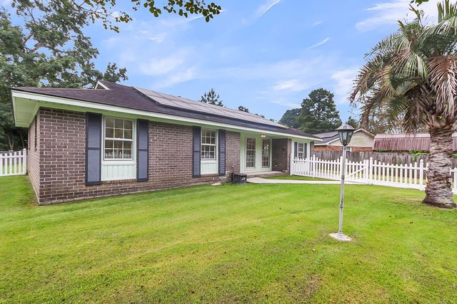 120 Robin Street, Summerville, SC 29485