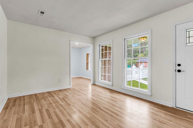 120 Robin Street, Summerville, SC 29485