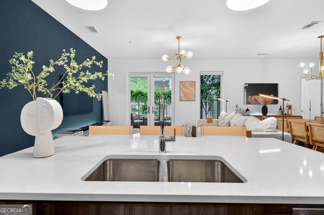 775 Juniper Street 220, Atlanta, GA 30308