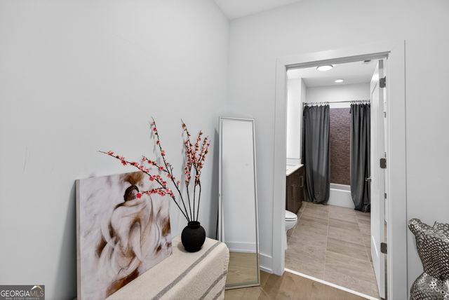 775 Juniper Street 220, Atlanta, GA 30308